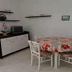 In 40761 * ايراكليا ماري